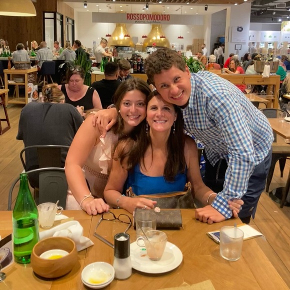 Meet your Posher, Sheri - Picture 2 of 2